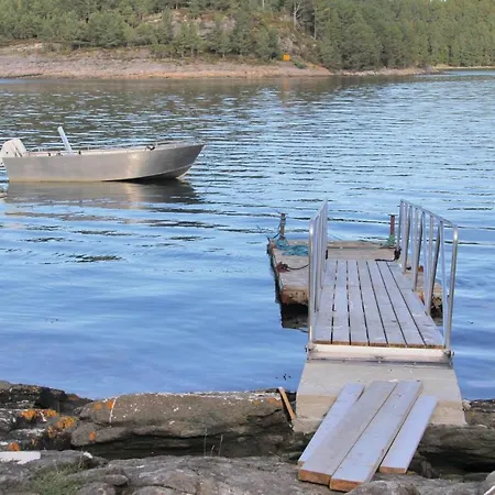 4 Bedroom Lovely In * Kvisvik