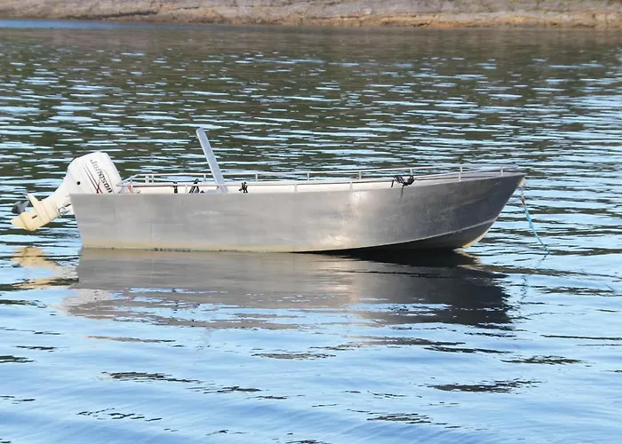 4 Bedroom Lovely In 別荘 *